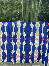 Load image into Gallery viewer, Homenaje a la Cadera Fabric